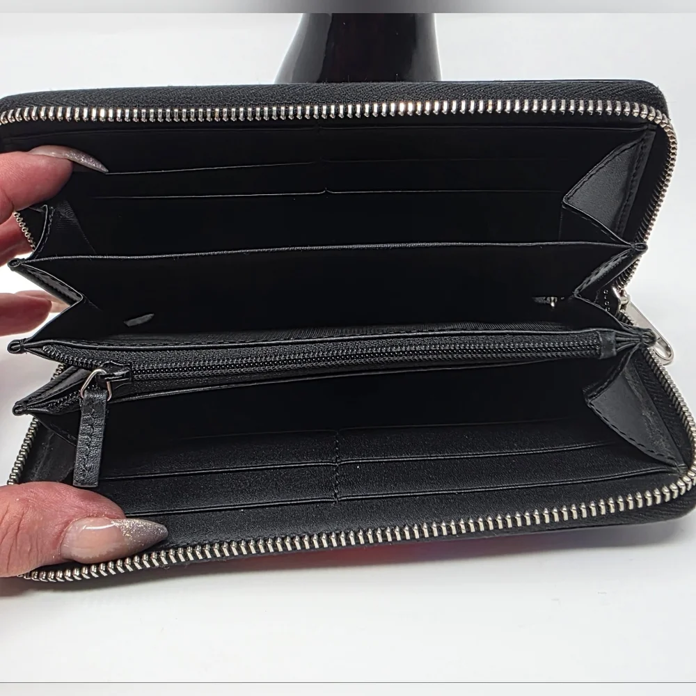 Gucci 3D Art Bi-fold Wallet With Box